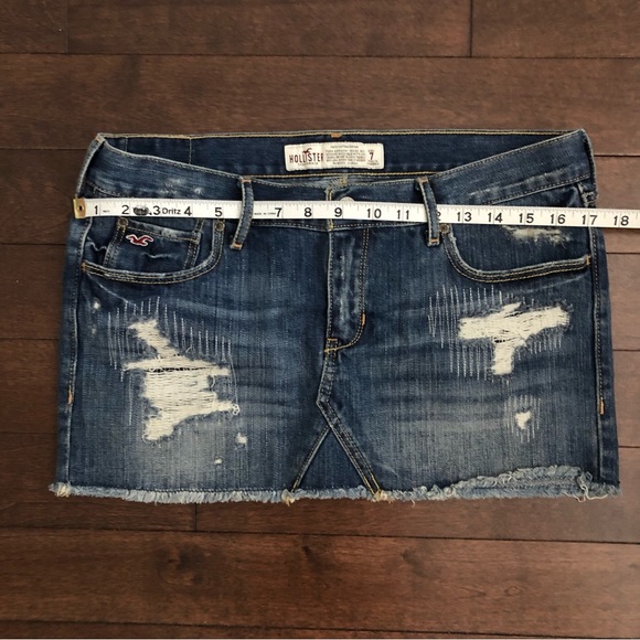 Hollister Dark Wash Distressed Denim Mini Skirt 7 - Picture 5 of 8